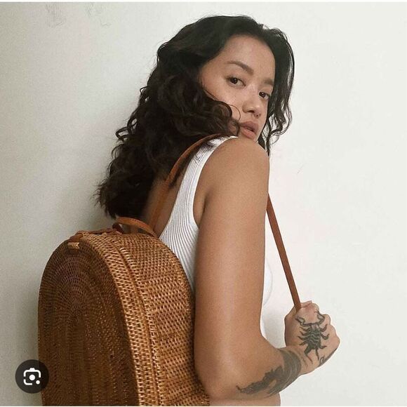 Crabtree & Evelyn wicker/wood backpack purse pocketbook’ shoulder bag purse nwt - Picture 4 of 7